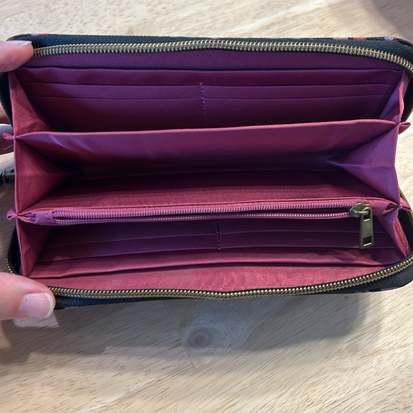 Travelon Wallet wristlet taupe pink animal print with zipper RFID Leopard - Picture 3 of 8